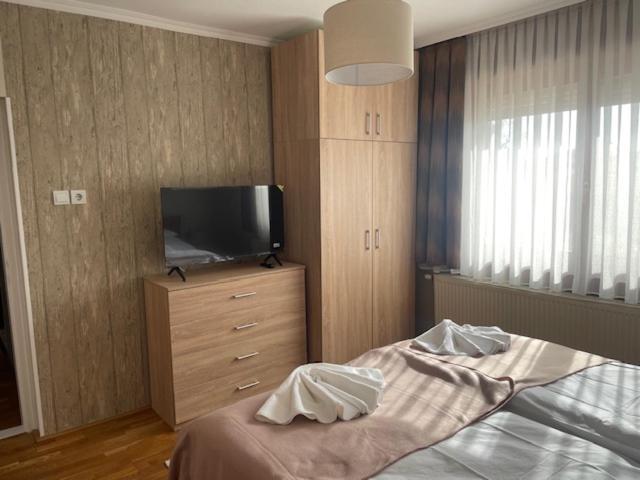 Alice Vendeghaz Bed and Breakfast Kalocsa Exteriör bild